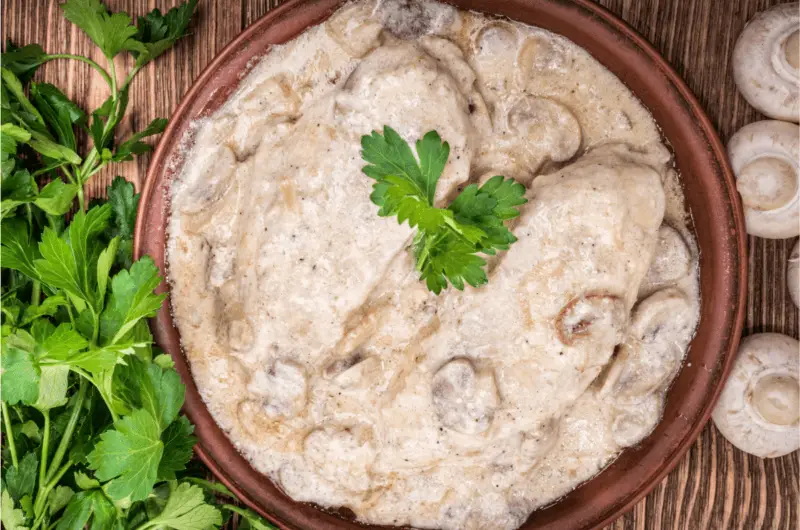 Chicken Breast in Creamy Mushroom Sauce