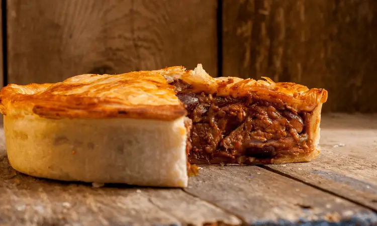Featured Minced Beef and Onion Pie