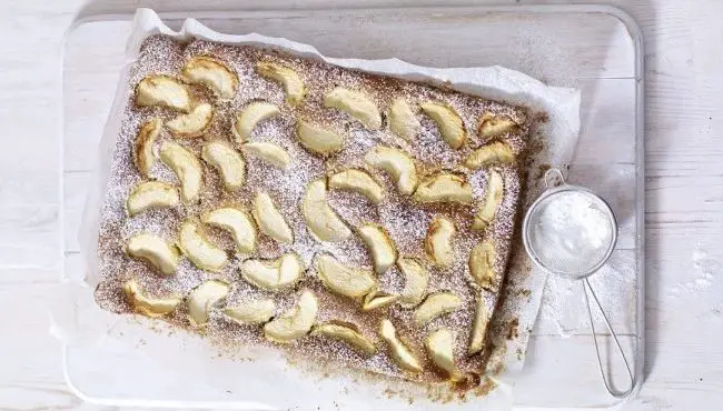 Apple Cake Mary Berry